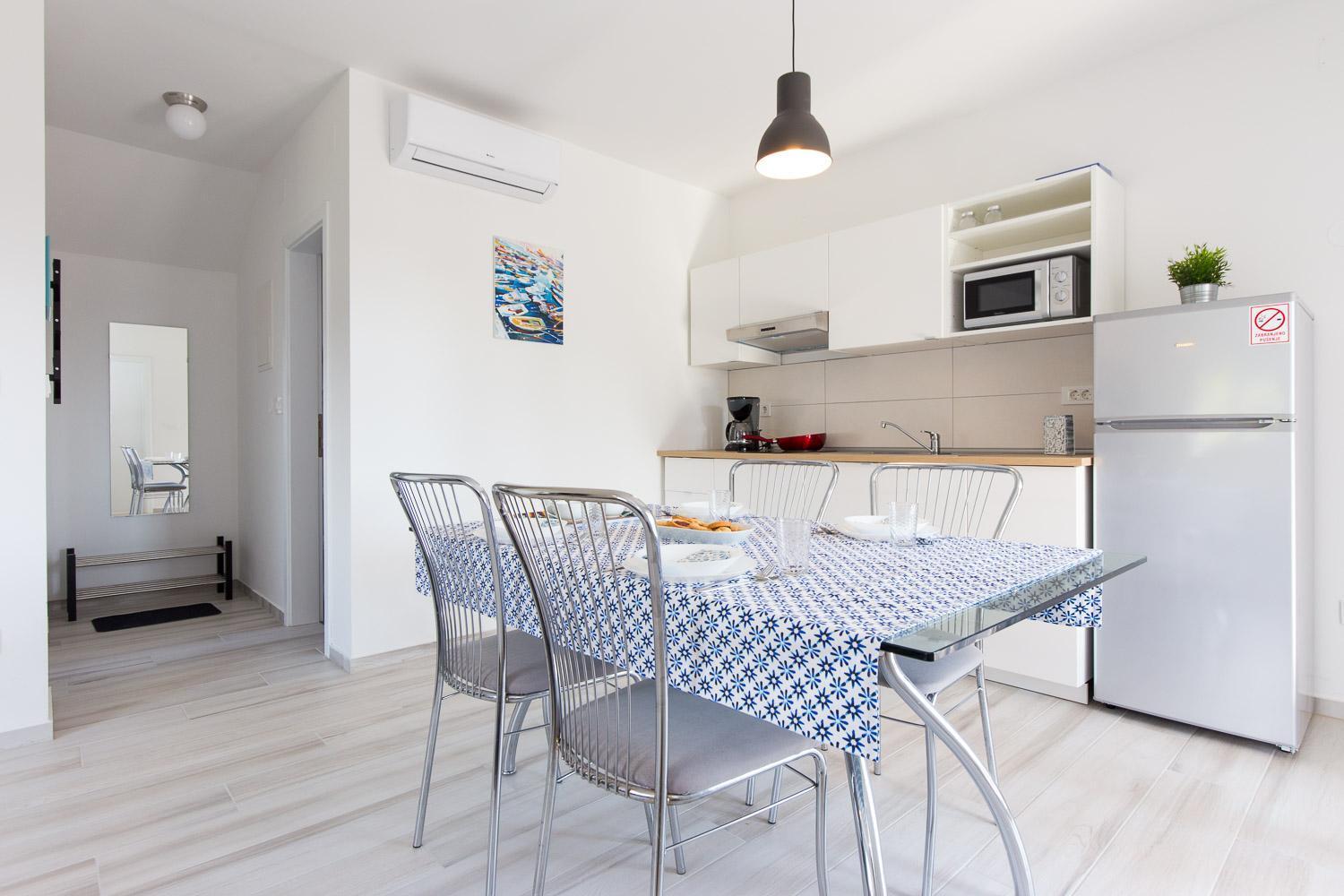 Apartments Stella Đảo Krk Ngoại thất bức ảnh